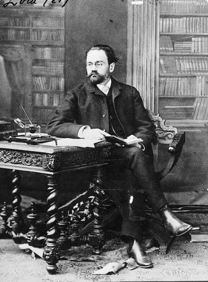 Émile Zola dans son cabinet de travail