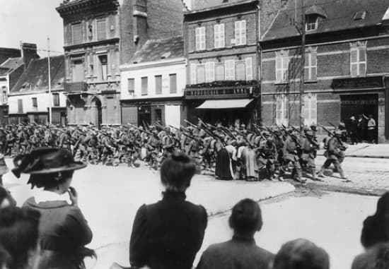 Entrée des troupes allemandes à Amiens le 31 août 1914