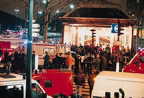 Attentat à la bombe, Paris, 1996