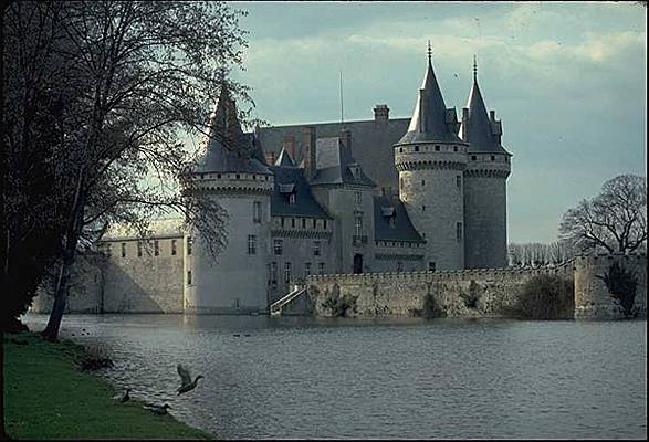 Les châteaux forts au Moyen-Age