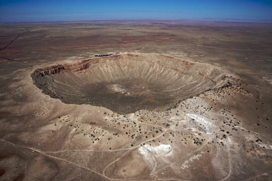 Meteor Crater, Arizona - Média LAROUSSE