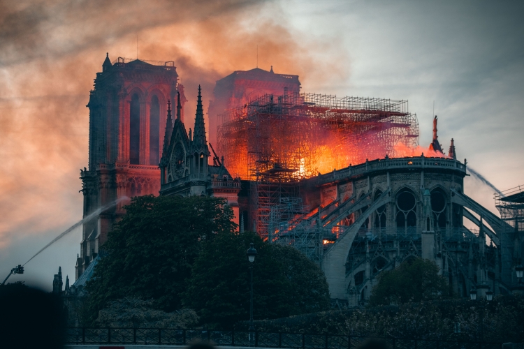 L’incendie de Notre-Dame. L’incendie de Notre-Dame.