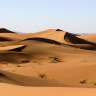 Dunes dans le désert.