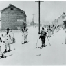 Soldats finlandais à skis